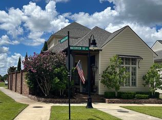 806 Waterview Rd, Youngsville, LA 70592