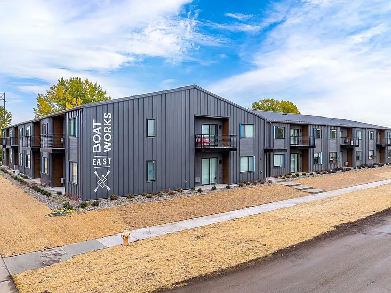 Boatworks Flats — Photo 6