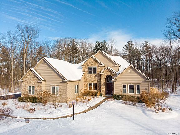 5th image of 5 Callaway Ct