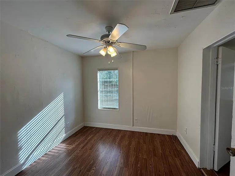 3304 NW 20th St — Photo 16