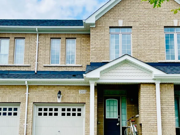 215 Radial Dr, Aurora, ON L4G 0Z8