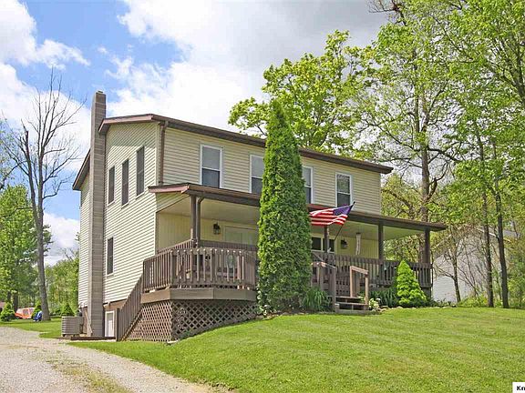 3rd image of 243 Glenridge Cir