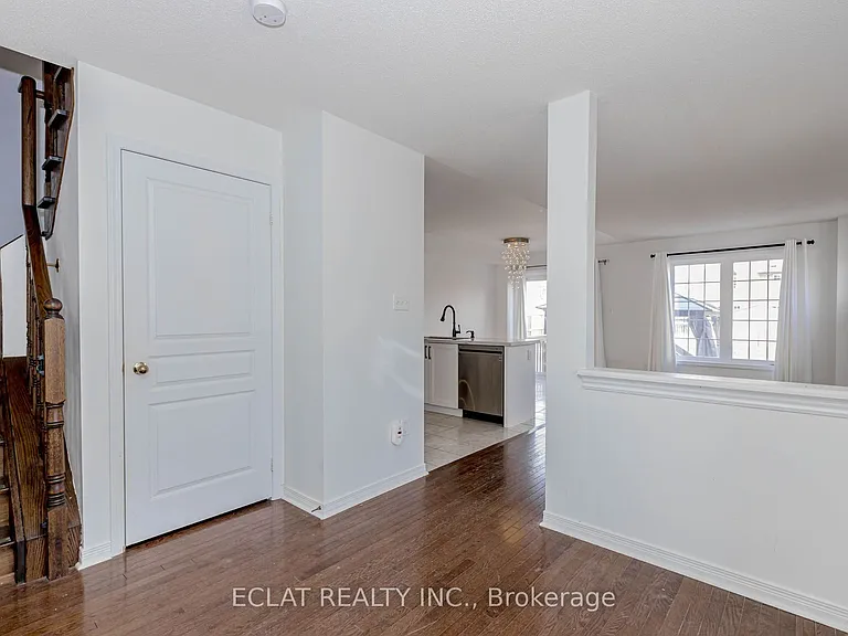 2 Lancaster Ct — Photo 9