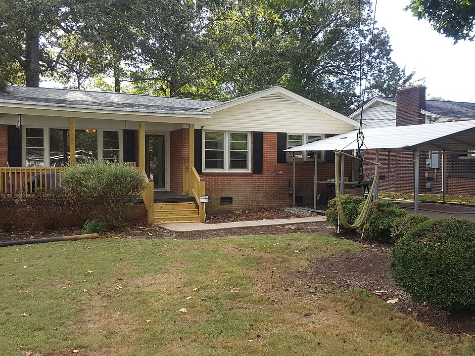 1st image of 4 Hale Dr
