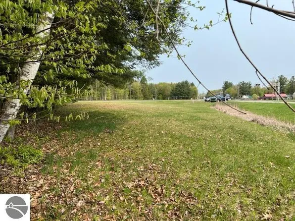 0 E M 115, Cadillac, MI 49601