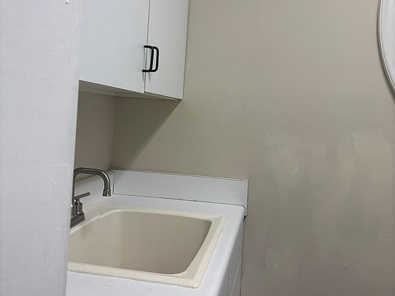 5th image of 12604 Port Chester Ct #300