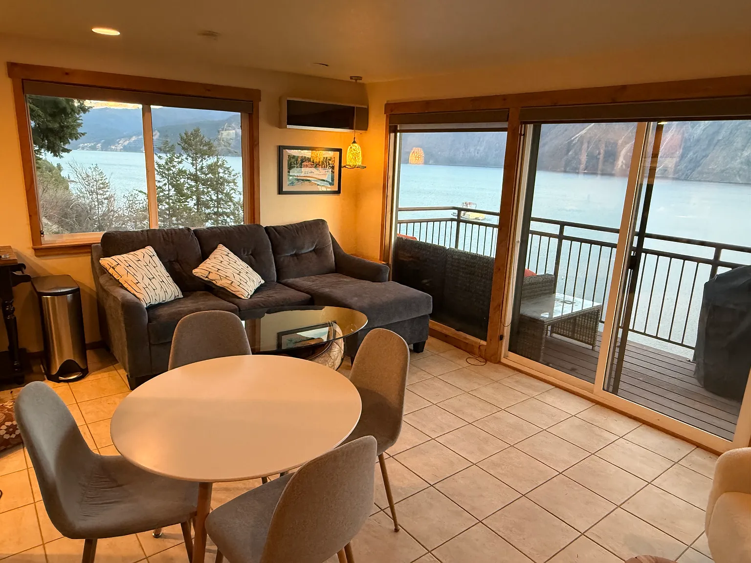 1 bed, 824 sqft, $1,500 — Photo 3