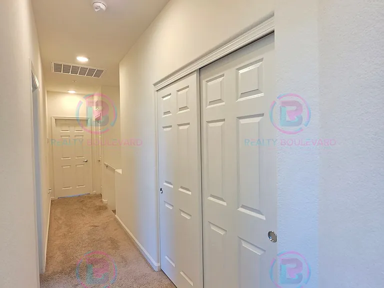 3010 Sterling Ridge Cir — Photo 17