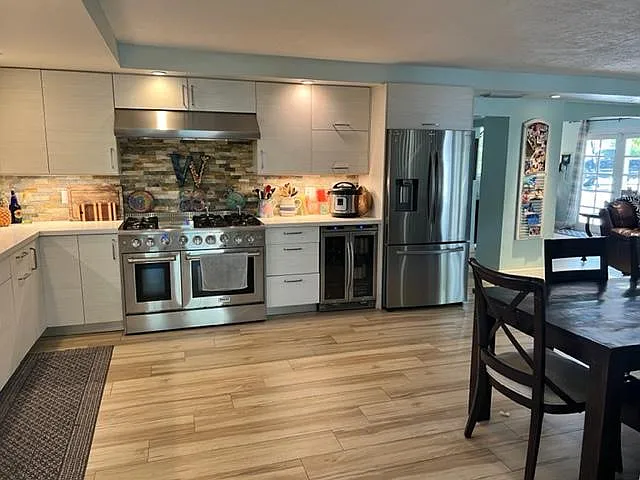 129 Palm Ln — Photo 4
