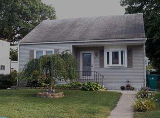 1722 Dixon Ave, Croydon, PA 19021