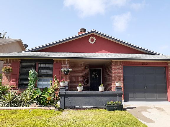 3rd image of 1113 Selkirk Dr #1