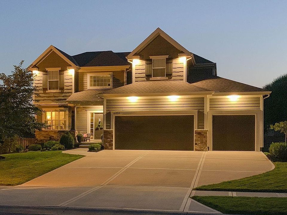 16352 S. Brookfield St...Welcome Home!