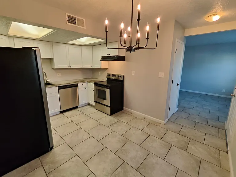 3509 Tulane Dr NE #2 — Photo 3