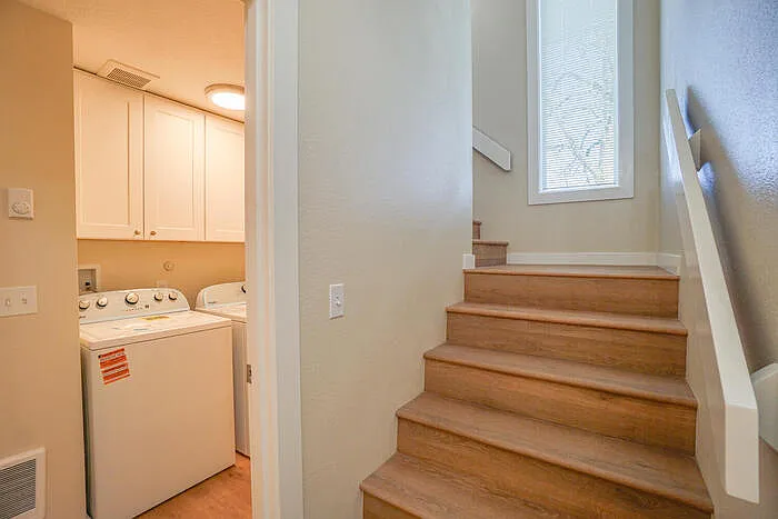 816 SE Olympia Dr — Photo 26