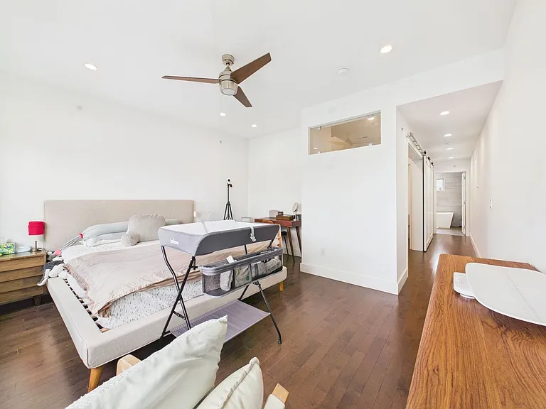 1335 S Garnet St — Photo 59