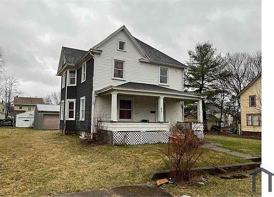 2nd image of 1623 16th St NE