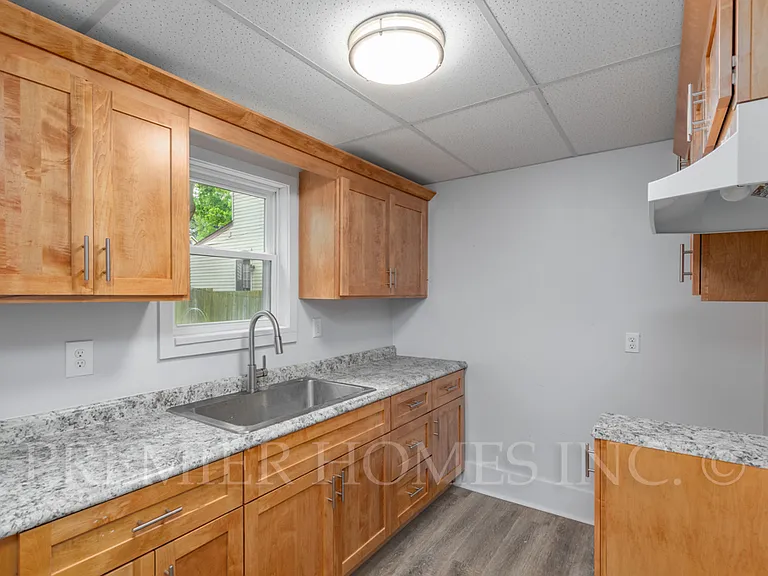 415 Elgin Ave NW — Photo 9