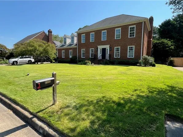 2152 Lords Lndg, Virginia Beach, VA 23454