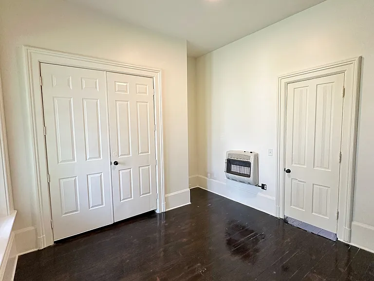 930 Summit Ave #2 — Photo 10