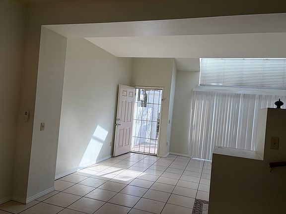 3rd image of 29584 Courtney Pl