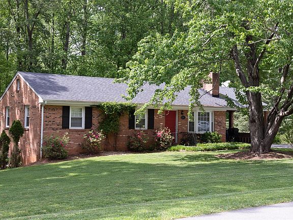 2nd image of 1811 Heritage Cir Lot 19