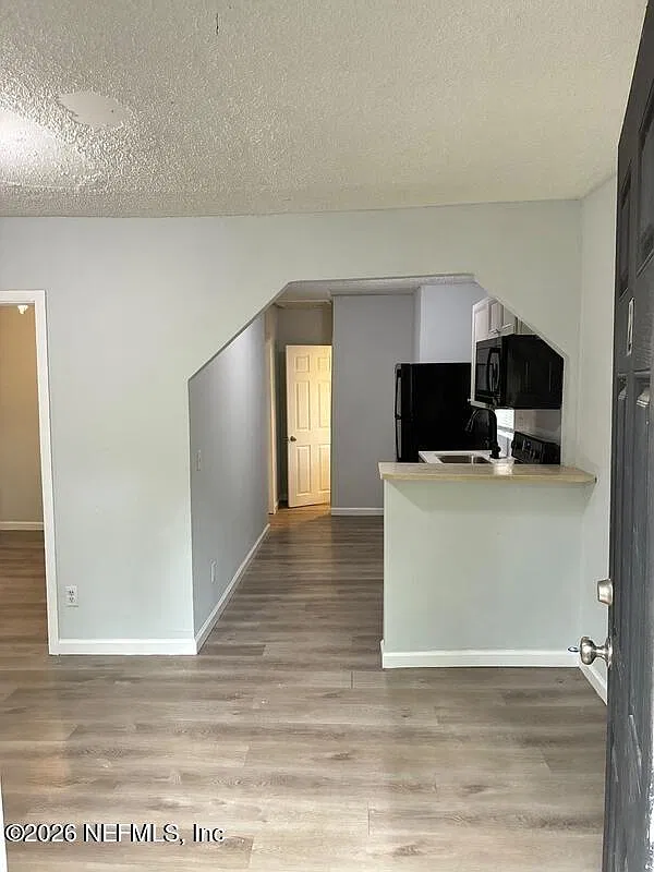 2 bed, 1.0 bath, 1080 sqft, $795 — Photo 4