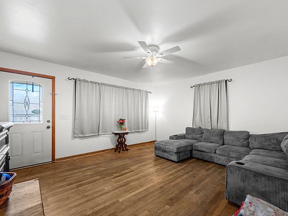 2nd image of 1003 Greenwood Ave