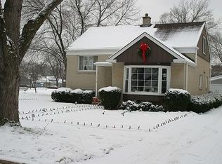 9127 28th St, Brookfield, IL 60513