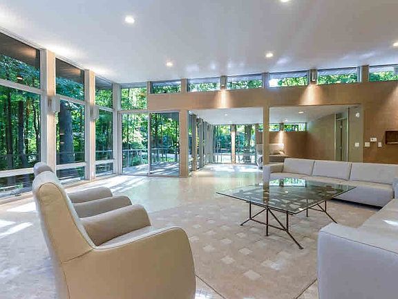 Frank Lloyd Wright design