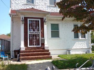 8951 205th St #1, Hollis, NY 11423