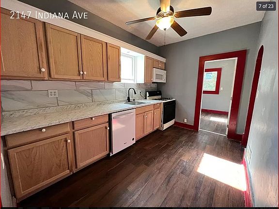 5th image of 2147A Indiana Ave