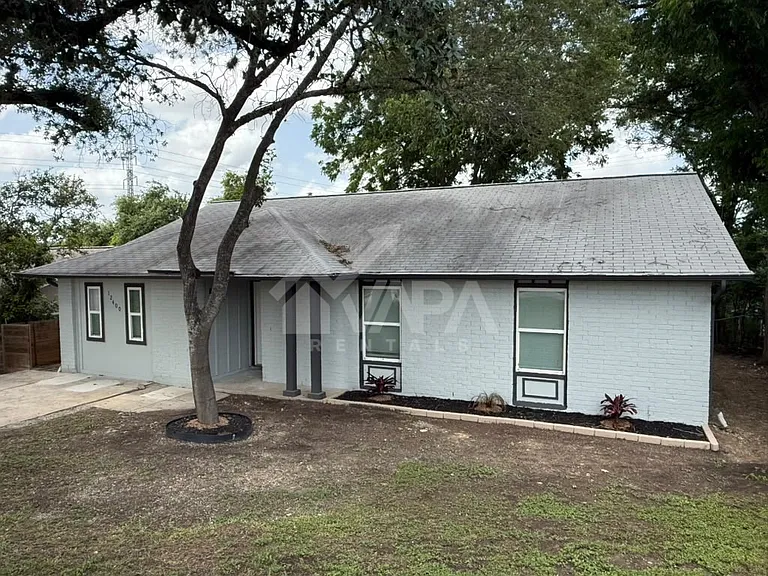 12400 Welcome Dr — Photo 2
