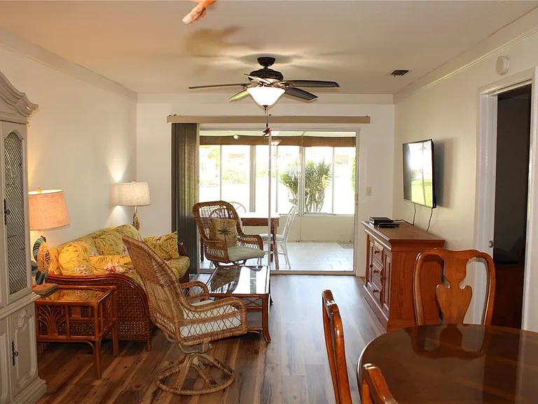 5062 Live Oak Cir #5026 — Photo 9