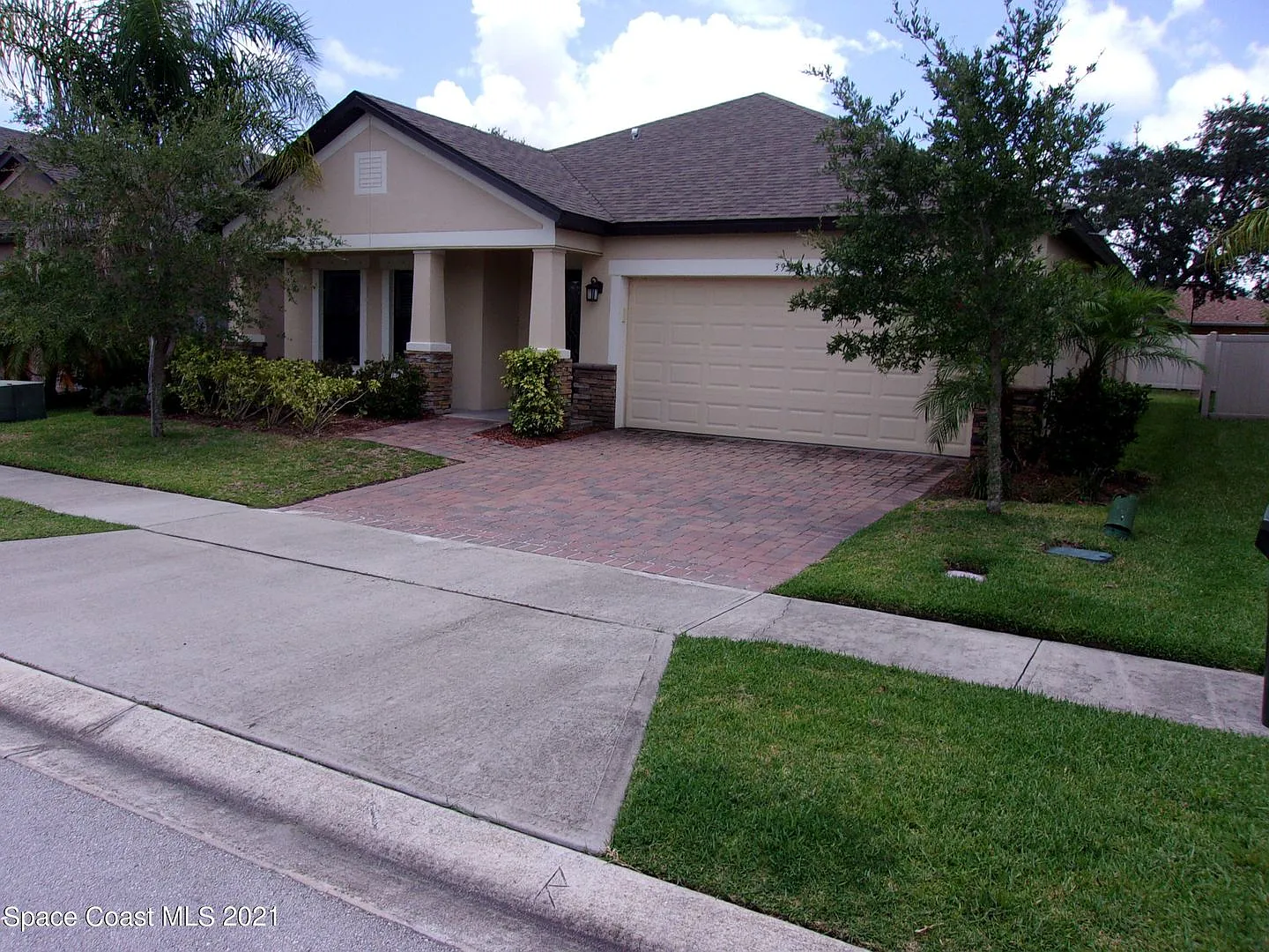 Single Family Home — Photo 2