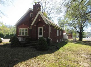 120 W Washington St, Caseyville, IL 62232