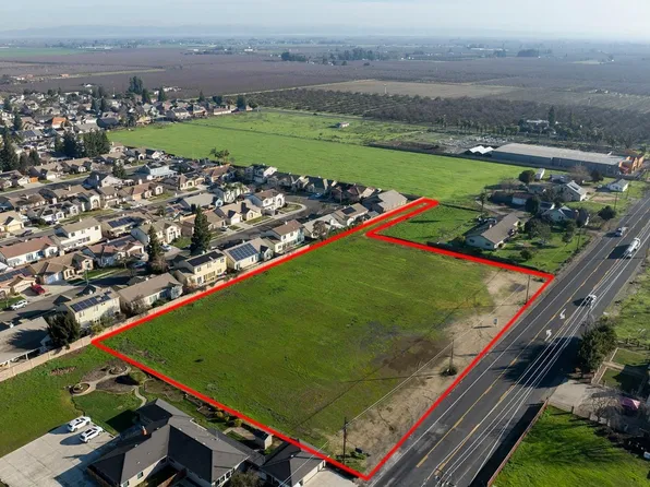 1 Jackson Ave, Escalon, CA 95320