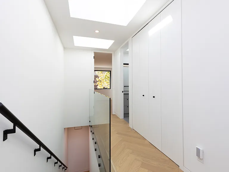 60 Jones Ave #R — Photo 9