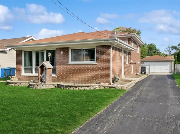 2243 S Wolf Rd, Des Plaines, IL 60018