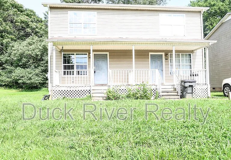 1109A E End St — Photo 1