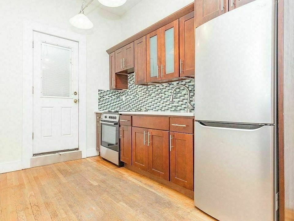 1st image of 1055 Dean St #A