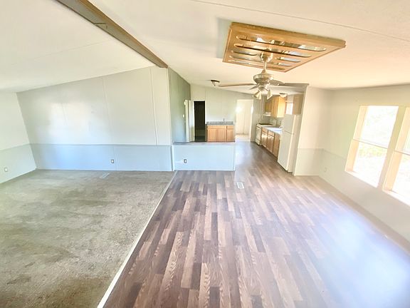 4th image of 6 Timothy Dr