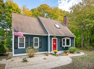 6 Hearthside Ct, Scituate, MA 02066