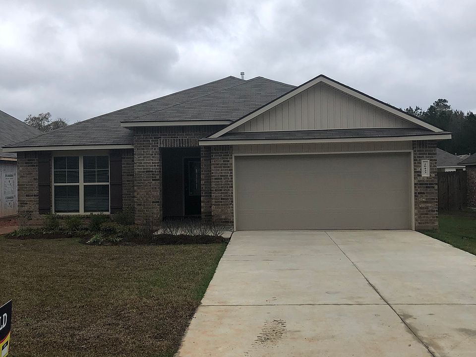 1st image of 28433 Evangeline Ln