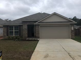 28433 Evangeline Ln, Albany, LA 70711