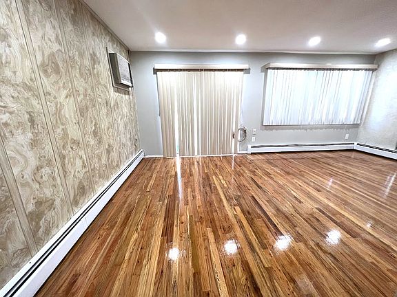 5th image of 645 Hollywood Ave Floor 2