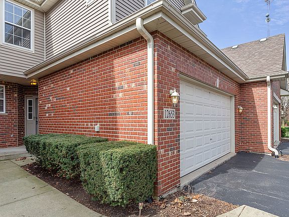 2nd image of 12653 W Yorkshire Dr