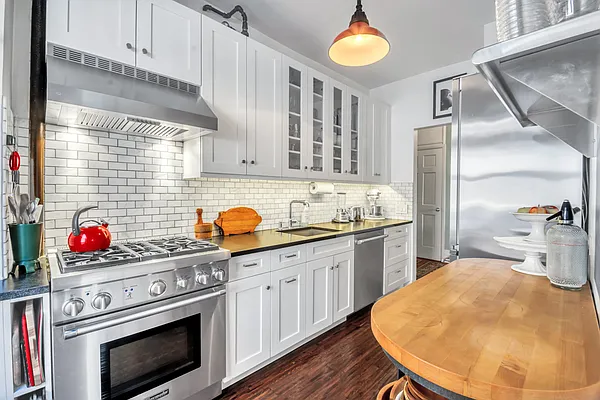 Sold by Corcoran | media 4