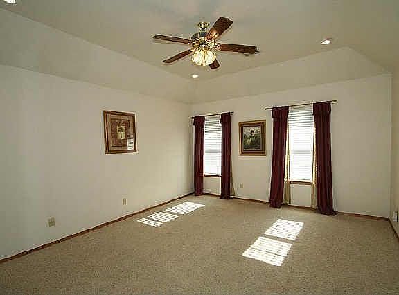 5th image of 14539 S Nyssa Ave E