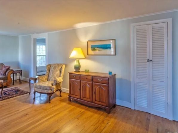 18 Summit St #1