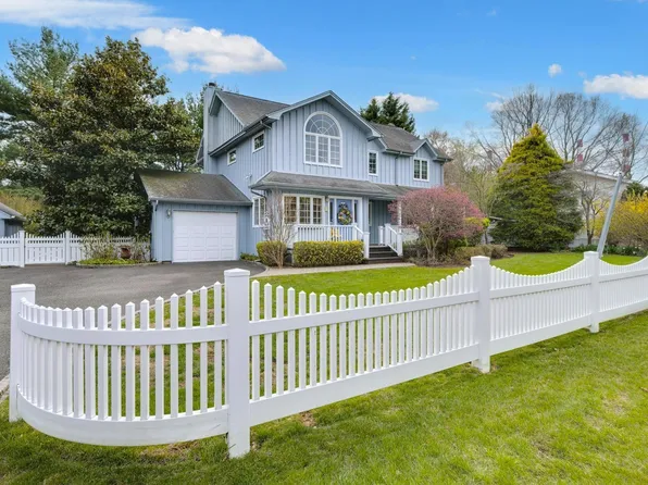 40 West Street, Northport, NY 11768